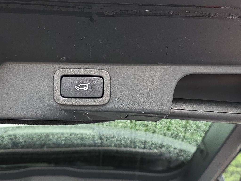 Used 2016 Land Rover Range Rover Sport HSE image 16