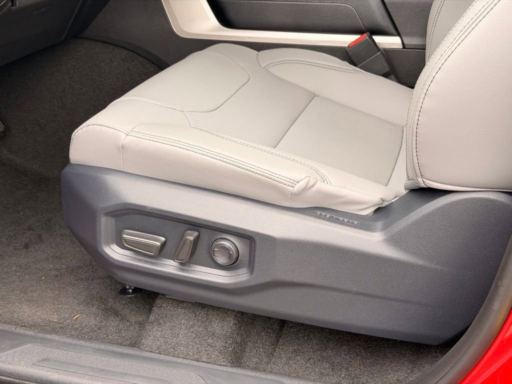 New 2026 Toyota Tundra SR5 AWD/4WD image 17
