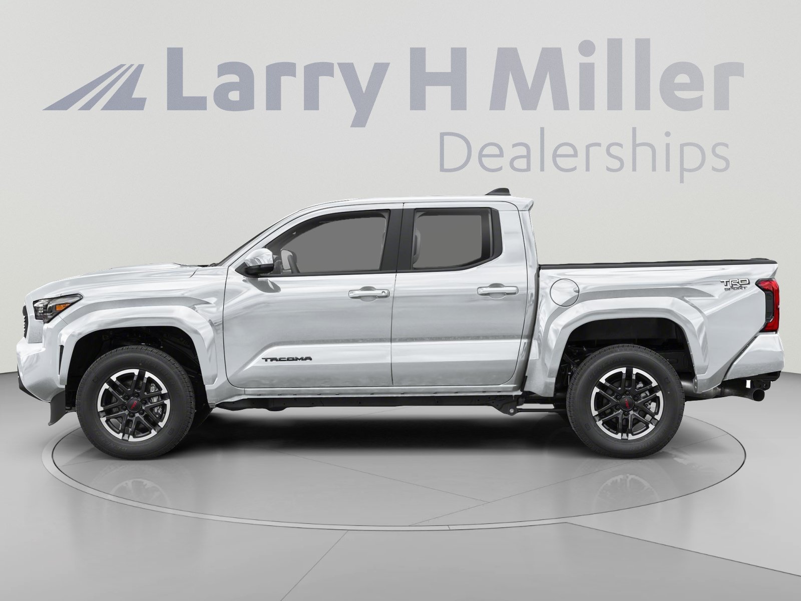 Used 2024 Toyota Tacoma TRD Sport w/ TRD Sport Premium Package AWD/4WD image 3