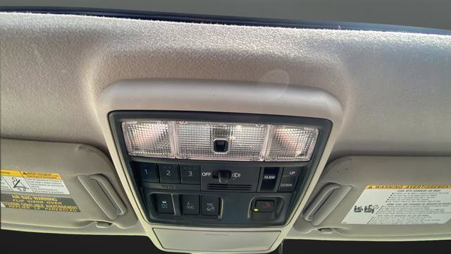 Used 2022 Toyota 4Runner Limited AWD/4WD image 31