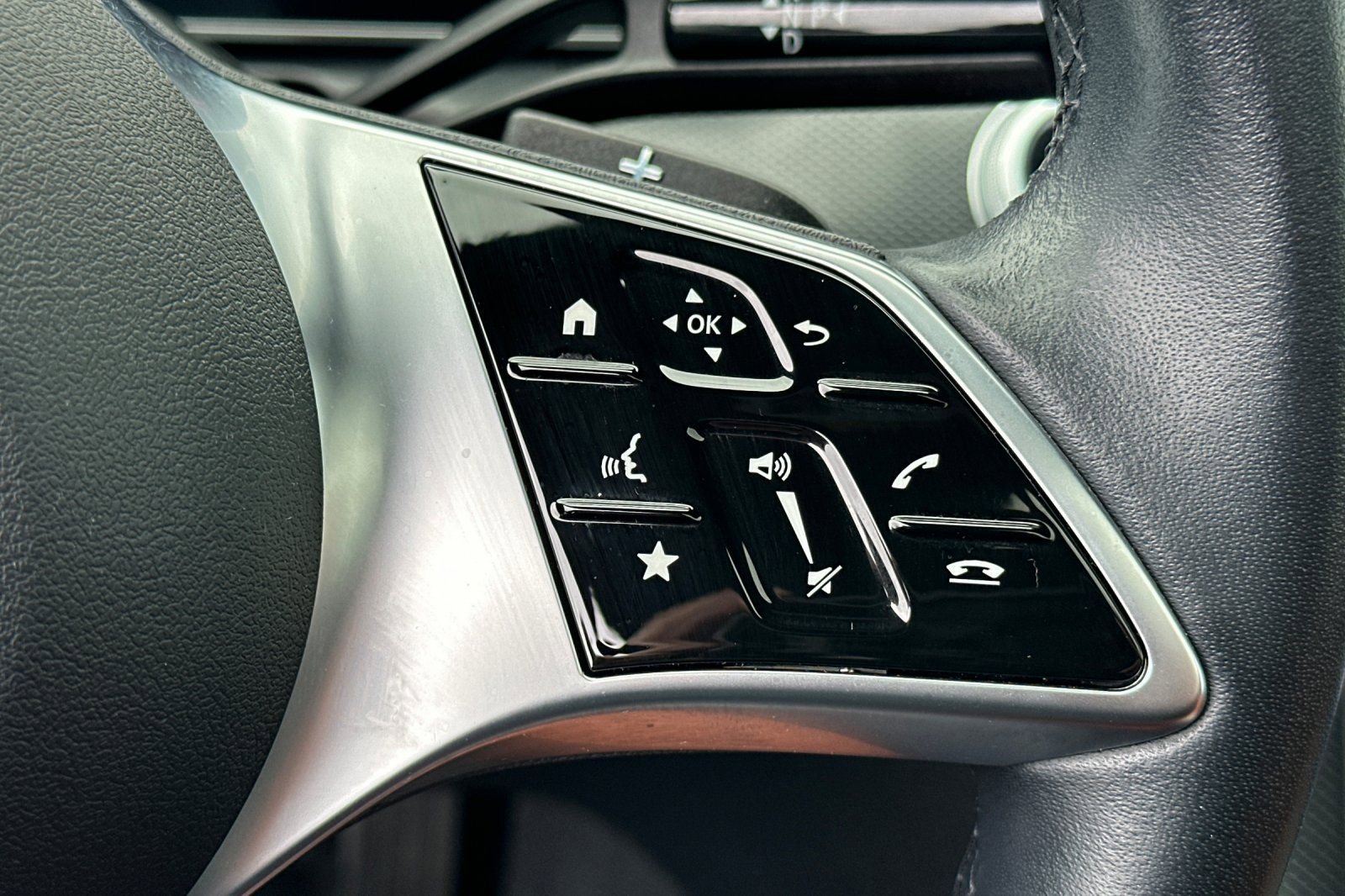 Used 2023 Mercedes-Benz C 300 Sedan image 29