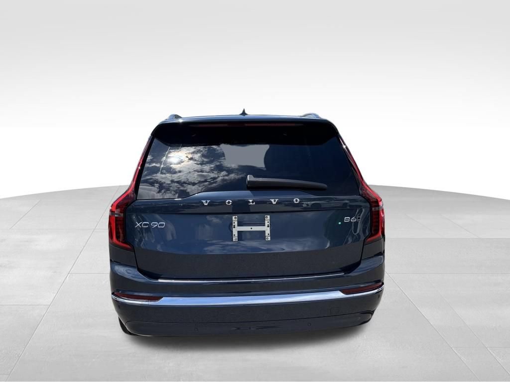 New 2026 Volvo XC90 B6 Plus w/ Protection Package Premier AWD/4WD image 5