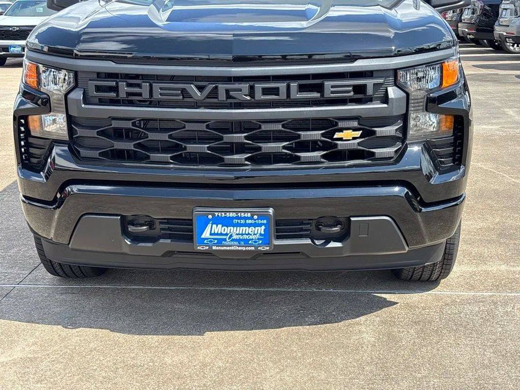New 2026 Chevrolet Silverado 1500 Custom RWD image 3