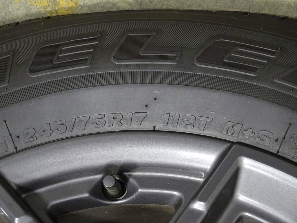 Used 2025 Jeep Gladiator Sport image 34