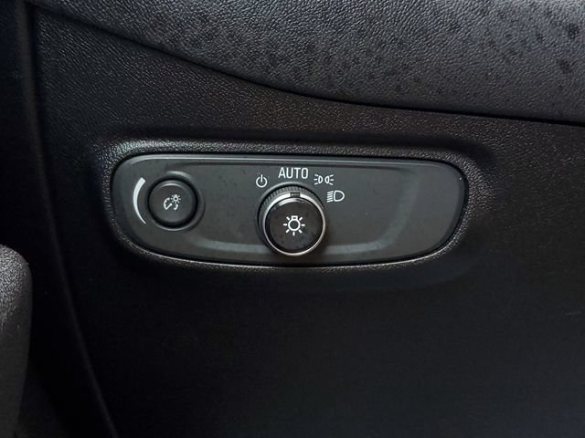 Used 2019 Chevrolet Equinox LT FWD image 34