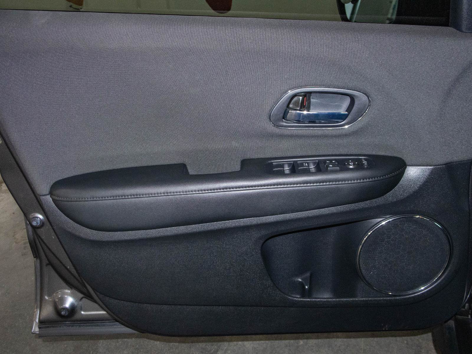Used 2020 Honda HR-V EX image 10