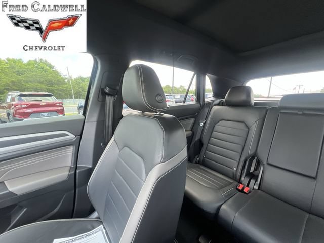 Used 2023 Volkswagen Atlas Cross Sport SEL Premium R-Line AWD/4WD image 12
