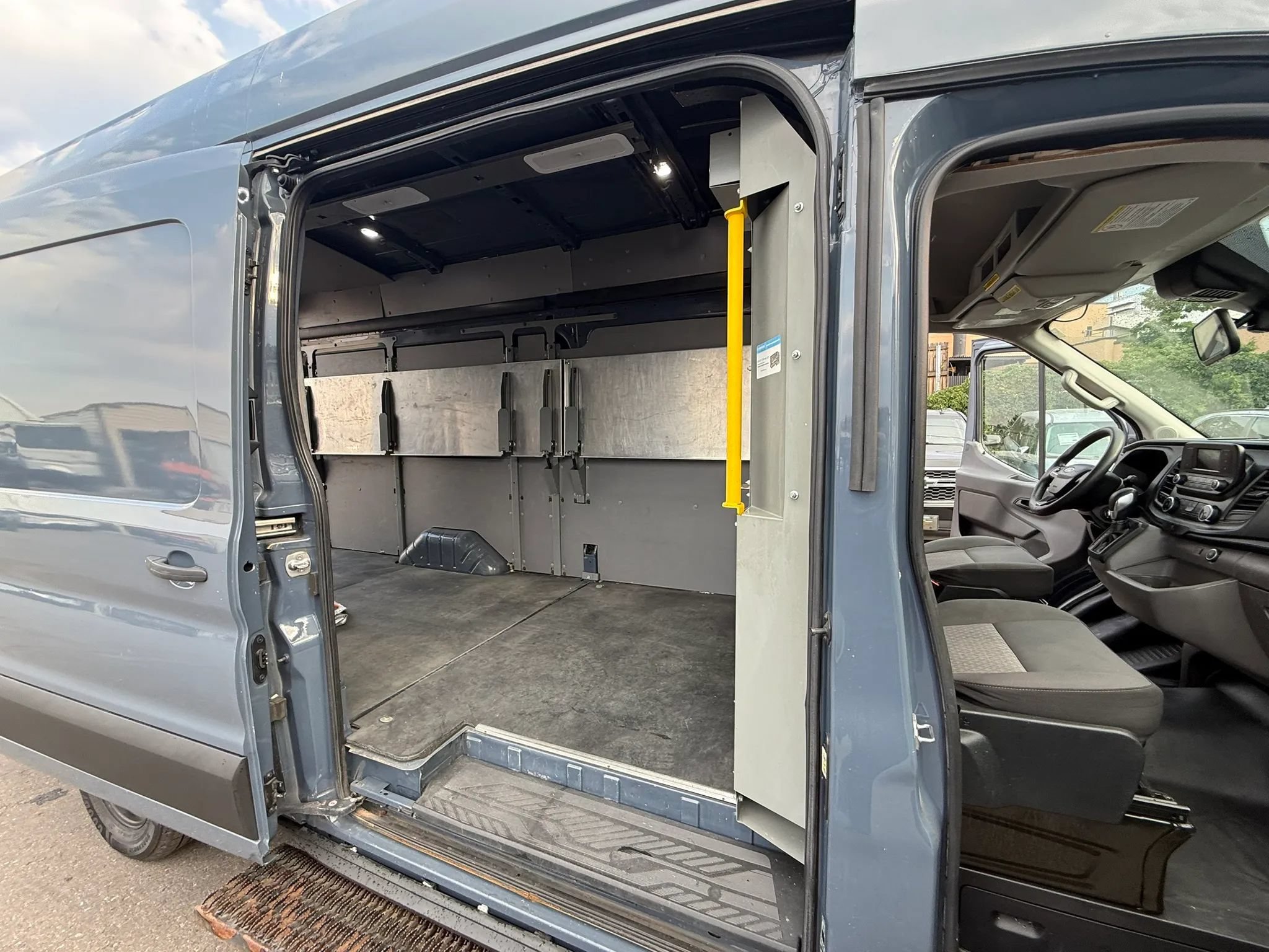 Used 2020 Ford Transit 250 148 High Roof Extended RWD image 22