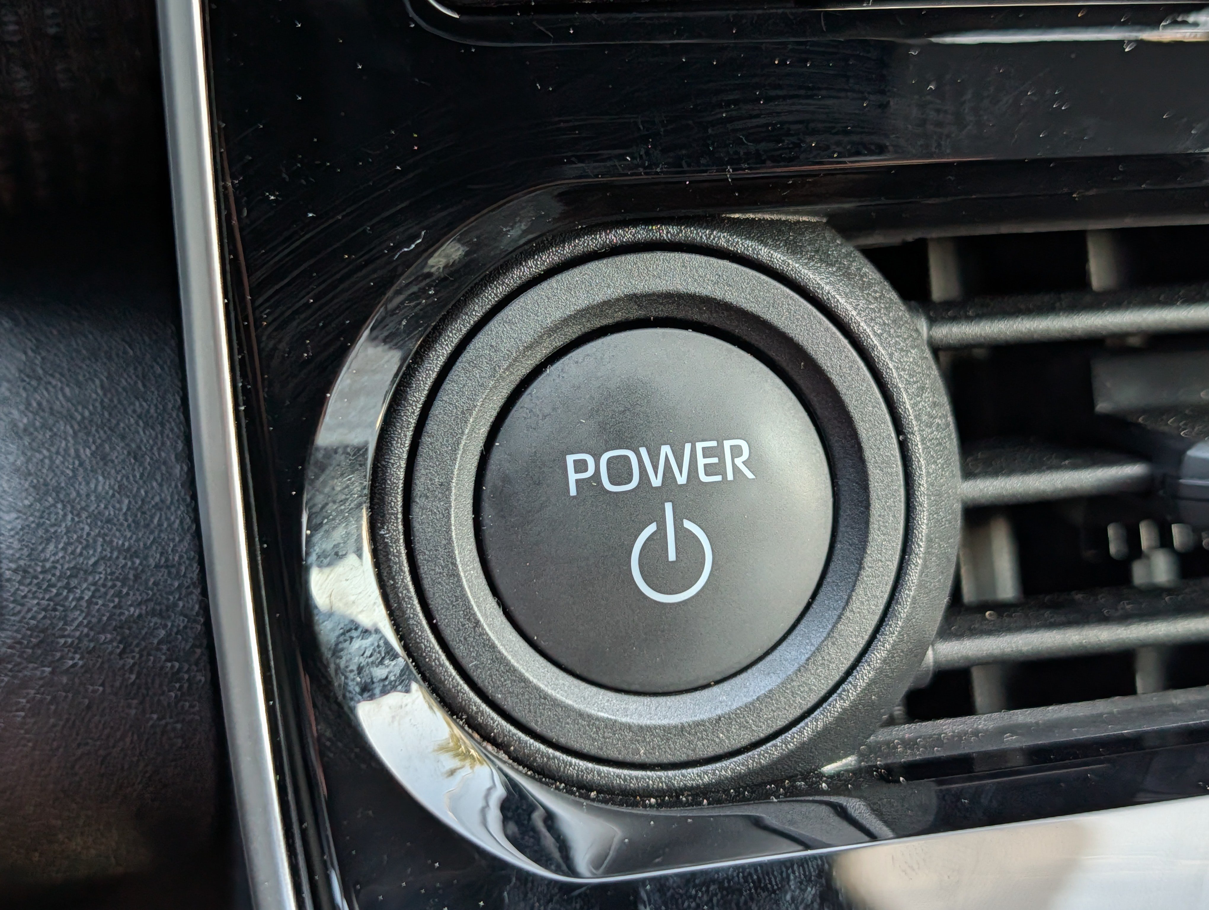 Certified 2023 Subaru Solterra AWD image 29