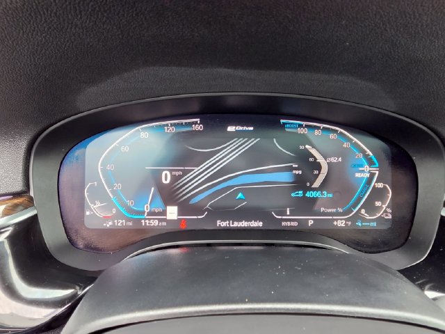 Used 2022 BMW 530e w/ Premium Package RWD image 33