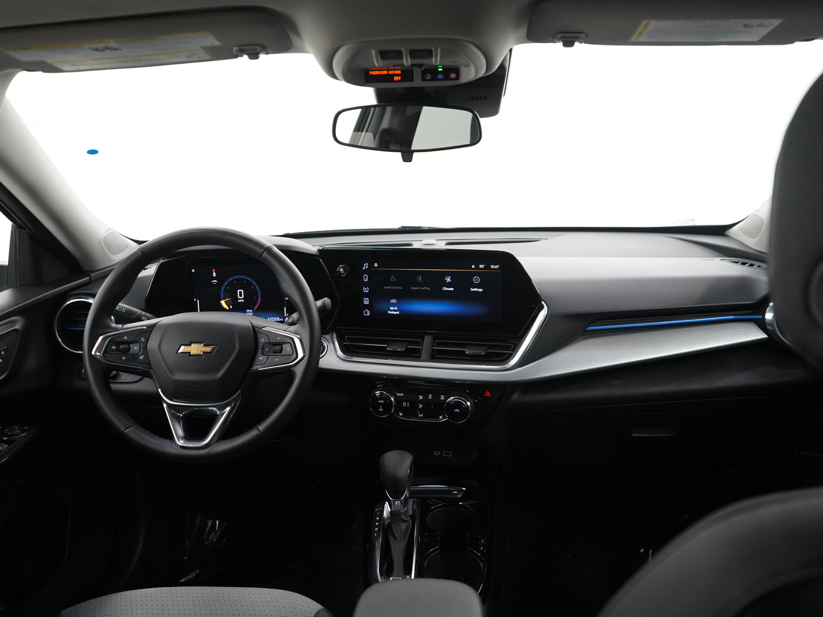 Used 2024 Chevrolet Trax LT w/ Sunroof Package image 13