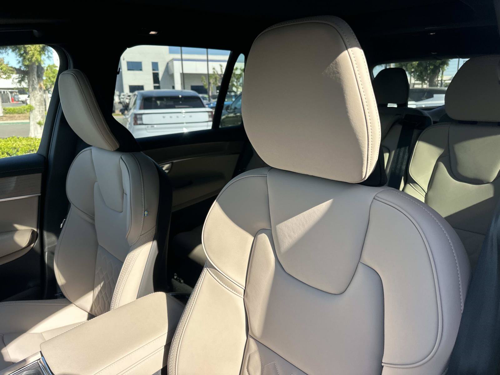 New 2026 Volvo XC90 T8 Plus AWD/4WD image 15