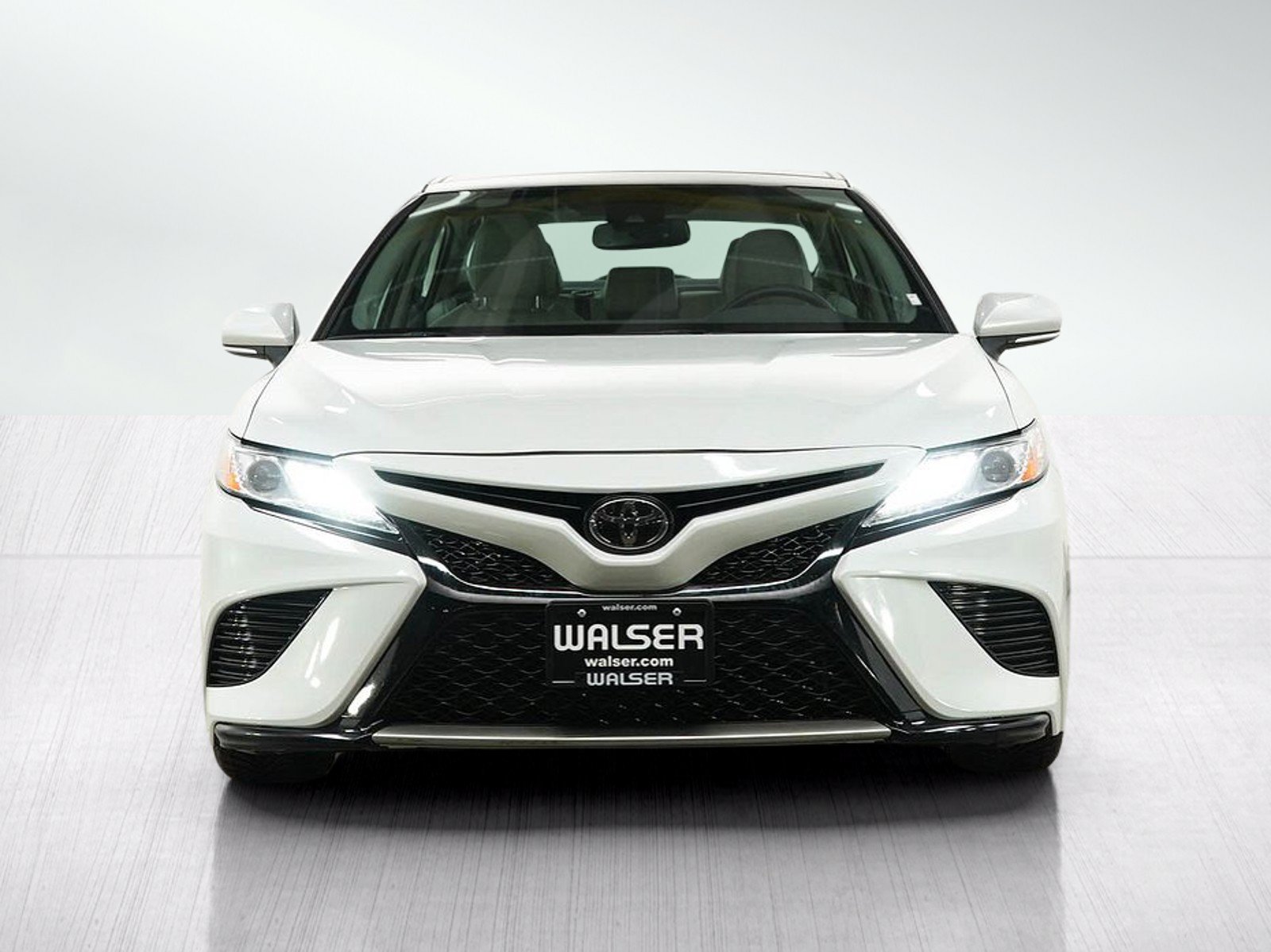 Used 2020 Toyota Camry XSE w/ Blackout Package FWD image 8