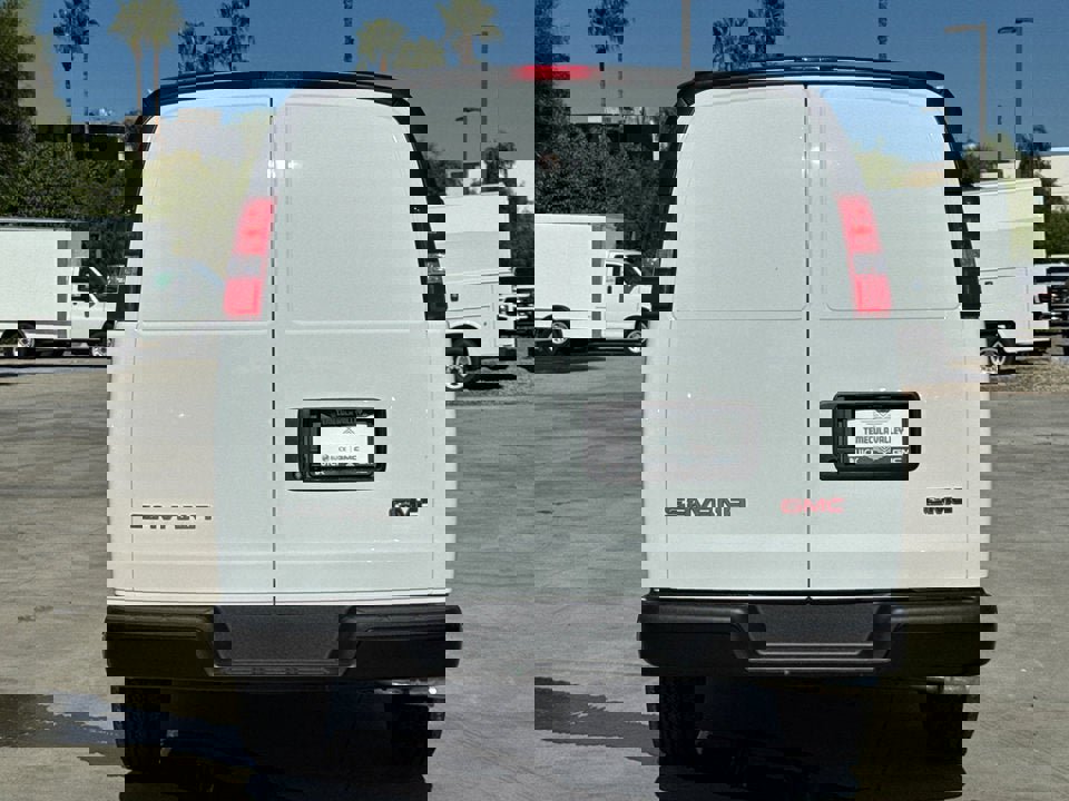 New 2025 GMC Savana 2500 w/ Driver Convenience Package image 17