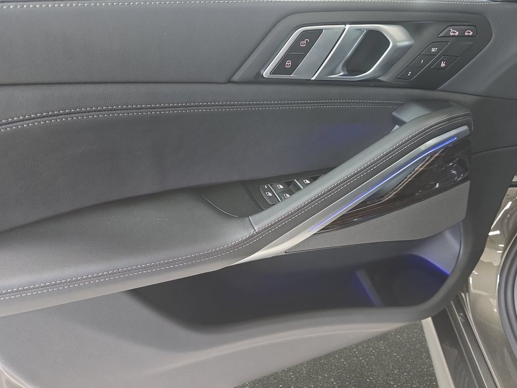 New 2027 BMW X6 xDrive40i AWD/4WD image 13