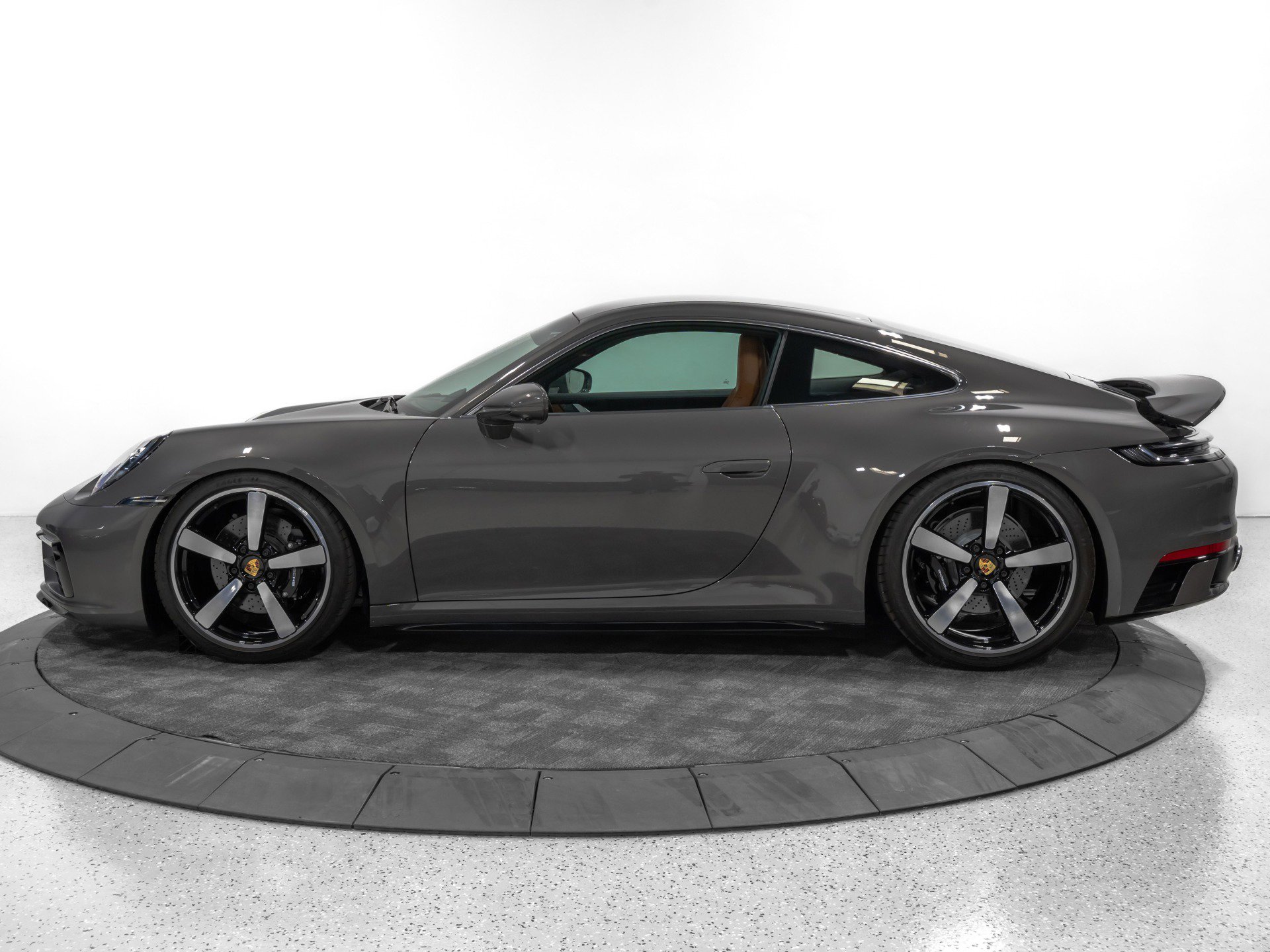 Used 2023 Porsche 911 Carrera 4S image 4