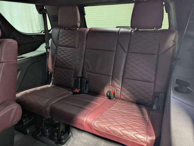 Used 2025 Cadillac Escalade Sport w/ LPO, ONYX Package RWD image 9