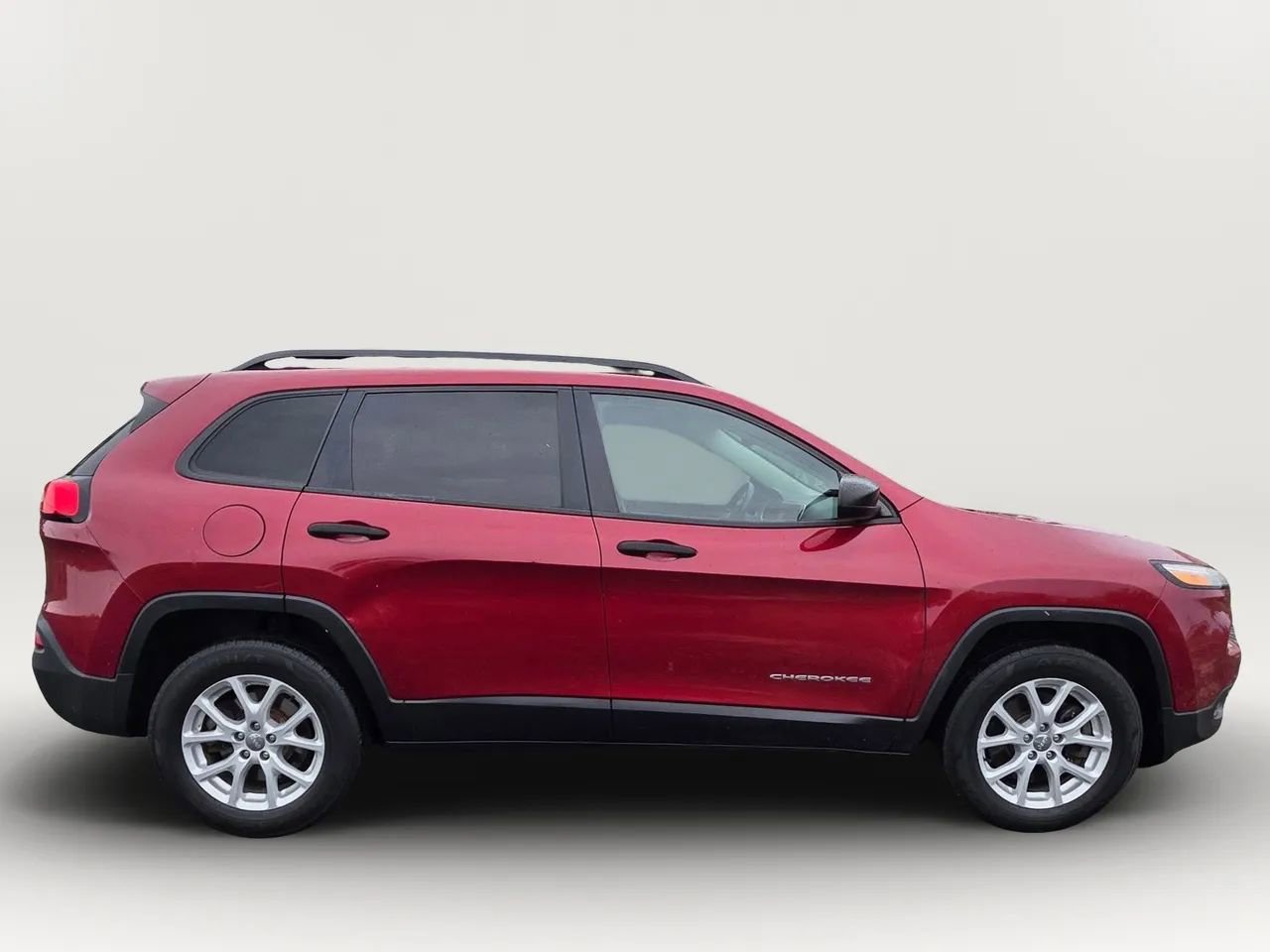 Used 2016 Jeep Cherokee Sport AWD/4WD image 7