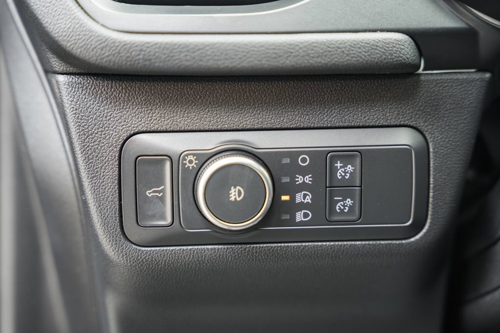 Used 2022 Ford Escape SEL w/ SEL Stealth AWD Package image 47