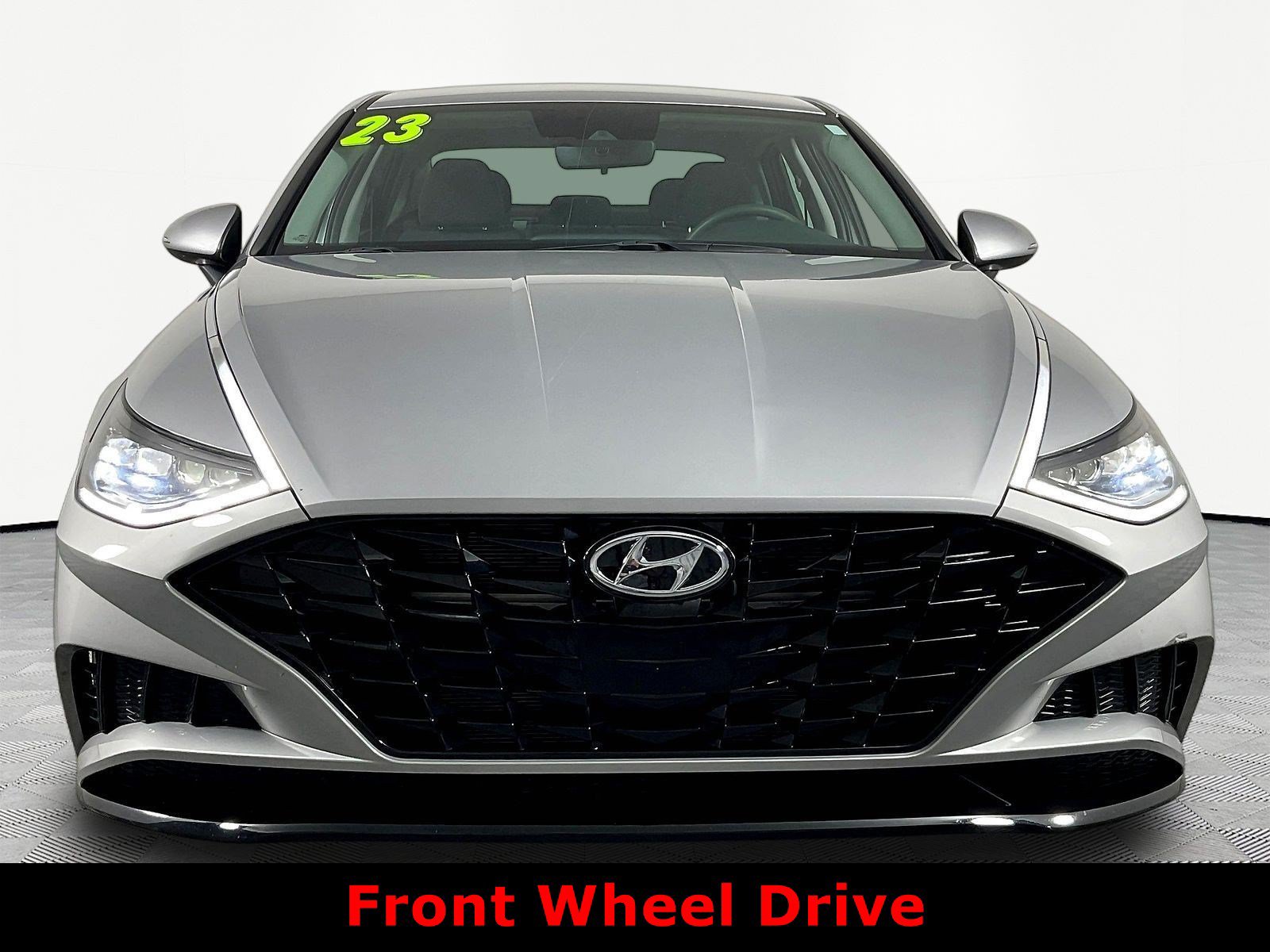 Used 2023 Hyundai Sonata SEL FWD image 2