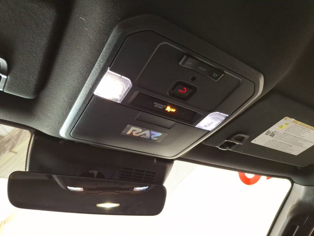 Used 2025 Toyota Tacoma TRD Sport AWD/4WD image 25