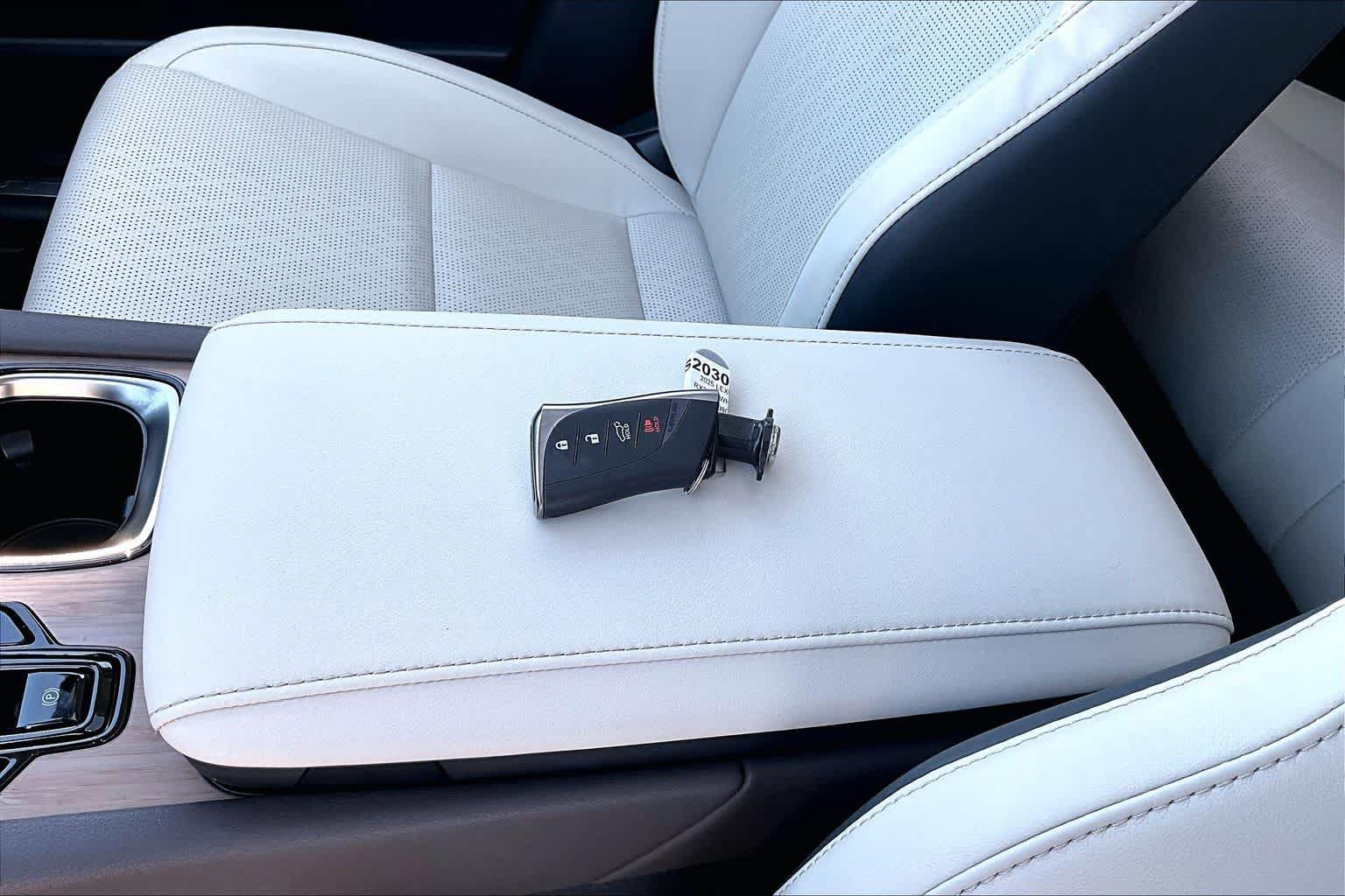 Used 2025 Lexus RX 350 Premium Plus FWD image 14