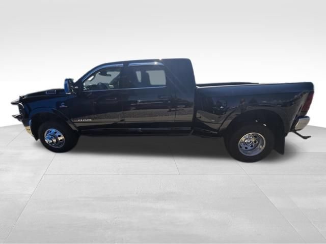 Used 2026 RAM 3500 Longhorn AWD/4WD image 7