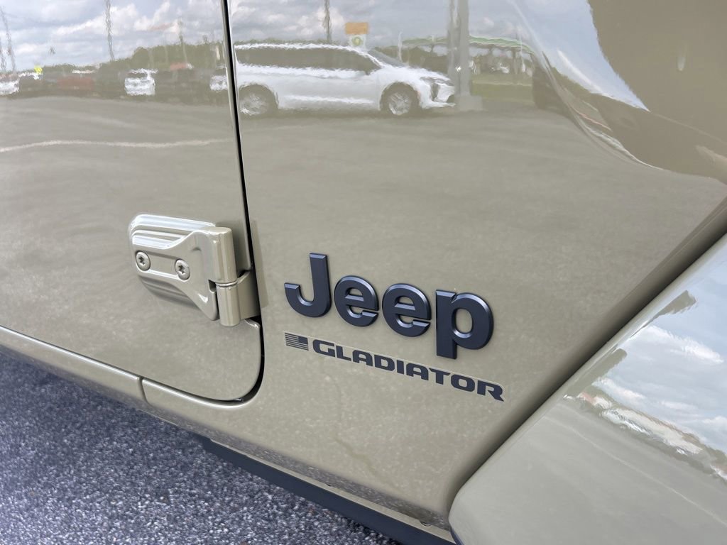 New 2026 Jeep Gladiator Sport AWD/4WD image 34