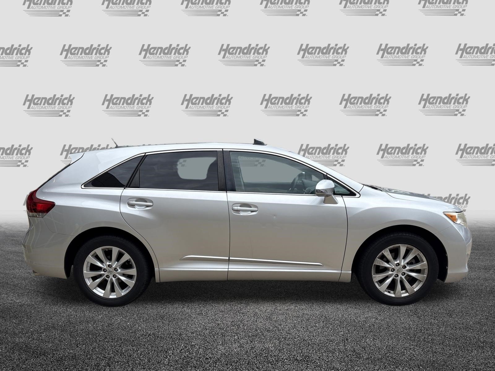 Used 2014 Toyota Venza LE FWD image 11