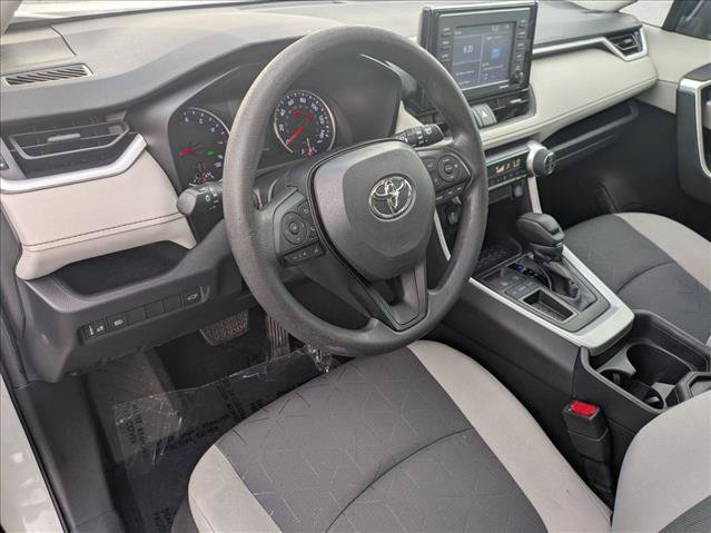 Used 2020 Toyota RAV4 XLE w/ Convenience Package FWD image 10
