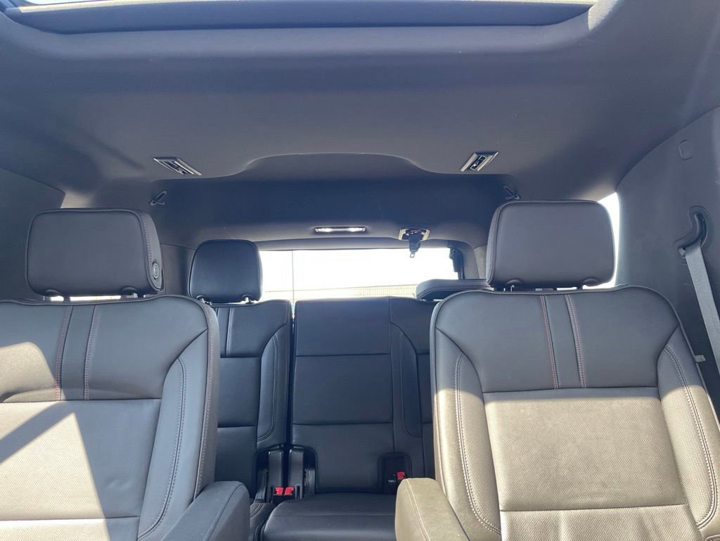 Used 2022 Chevrolet Tahoe RST w/ Luxury Package AWD/4WD image 19