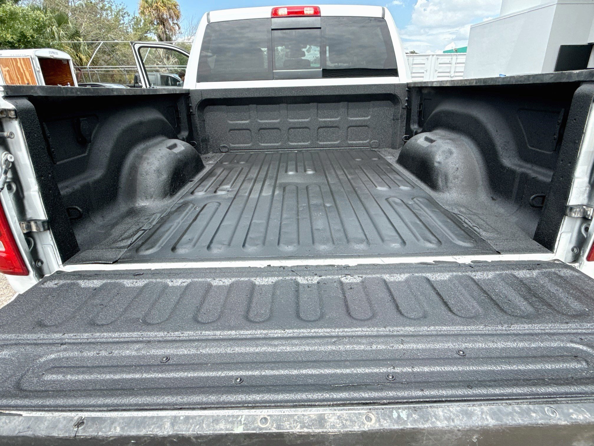 Used 2024 RAM 2500 Laramie AWD/4WD image 34