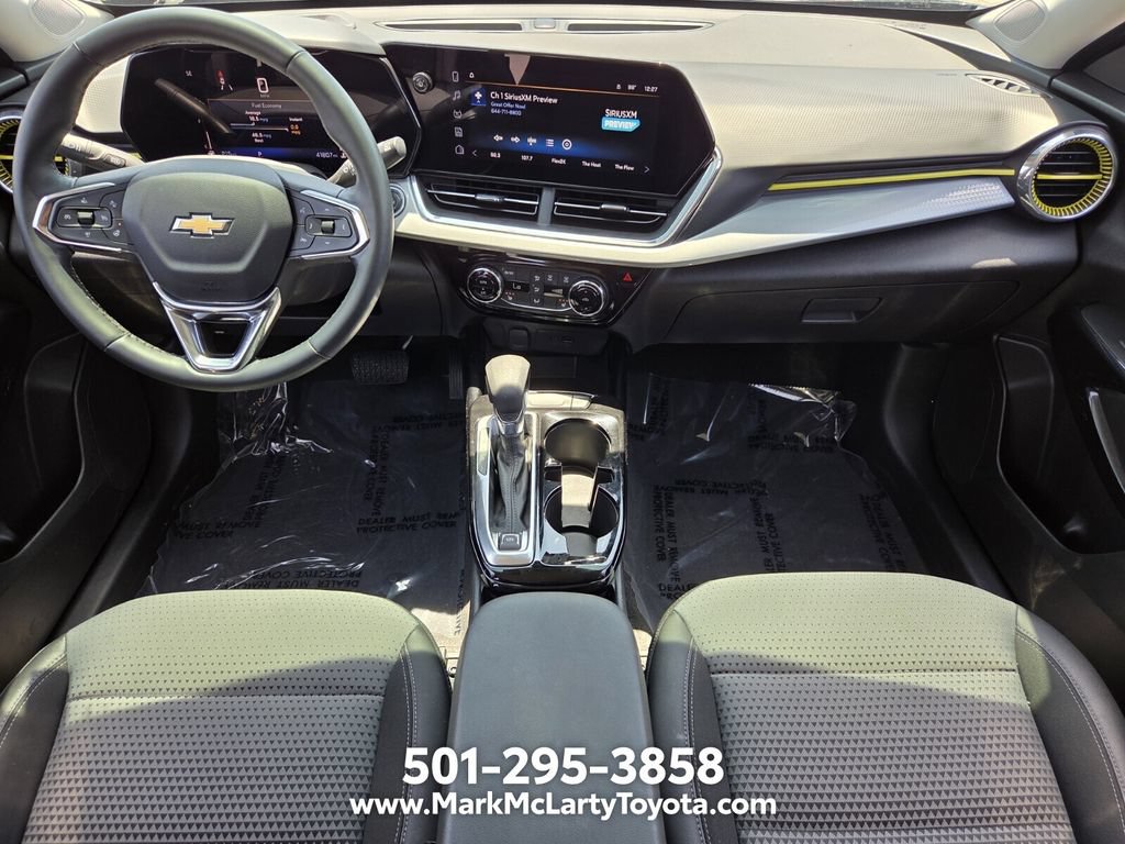 Used 2025 Chevrolet Trax LT w/ Driver Confidence Package FWD image 12
