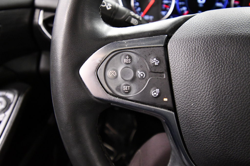 Used 2023 Chevrolet Traverse High Country AWD/4WD image 22