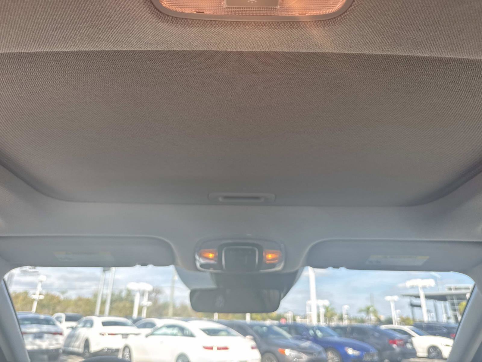 Used 2024 Hyundai Elantra Limited image 14