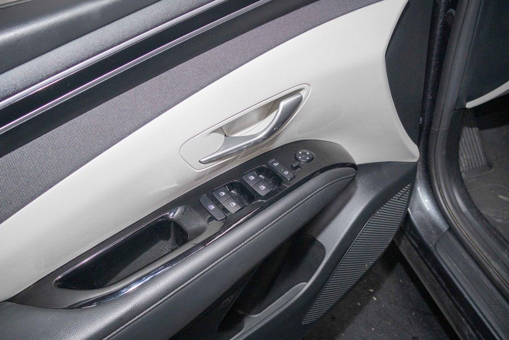 Used 2024 Hyundai Tucson Limited image 11