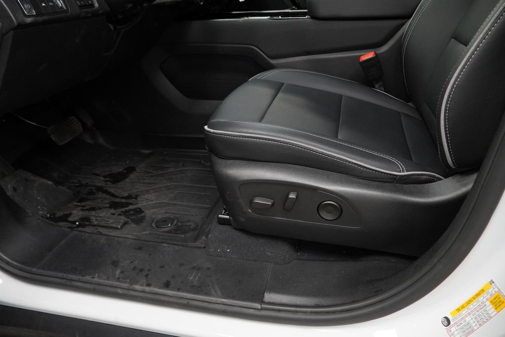 New 2026 Chevrolet Silverado EV LT AWD/4WD image 21