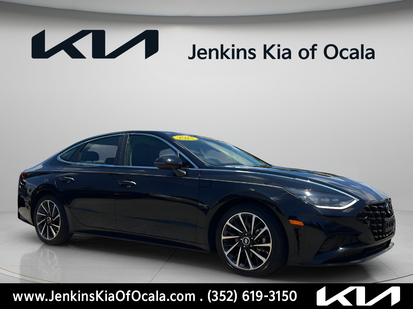 Used 2023 Hyundai Sonata Limited FWD image 1