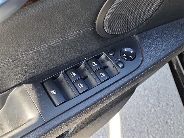 Used 2009 BMW Z4 sDrive30i image 13