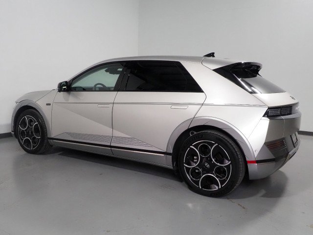 Used 2024 Hyundai Ioniq 5 Limited image 8