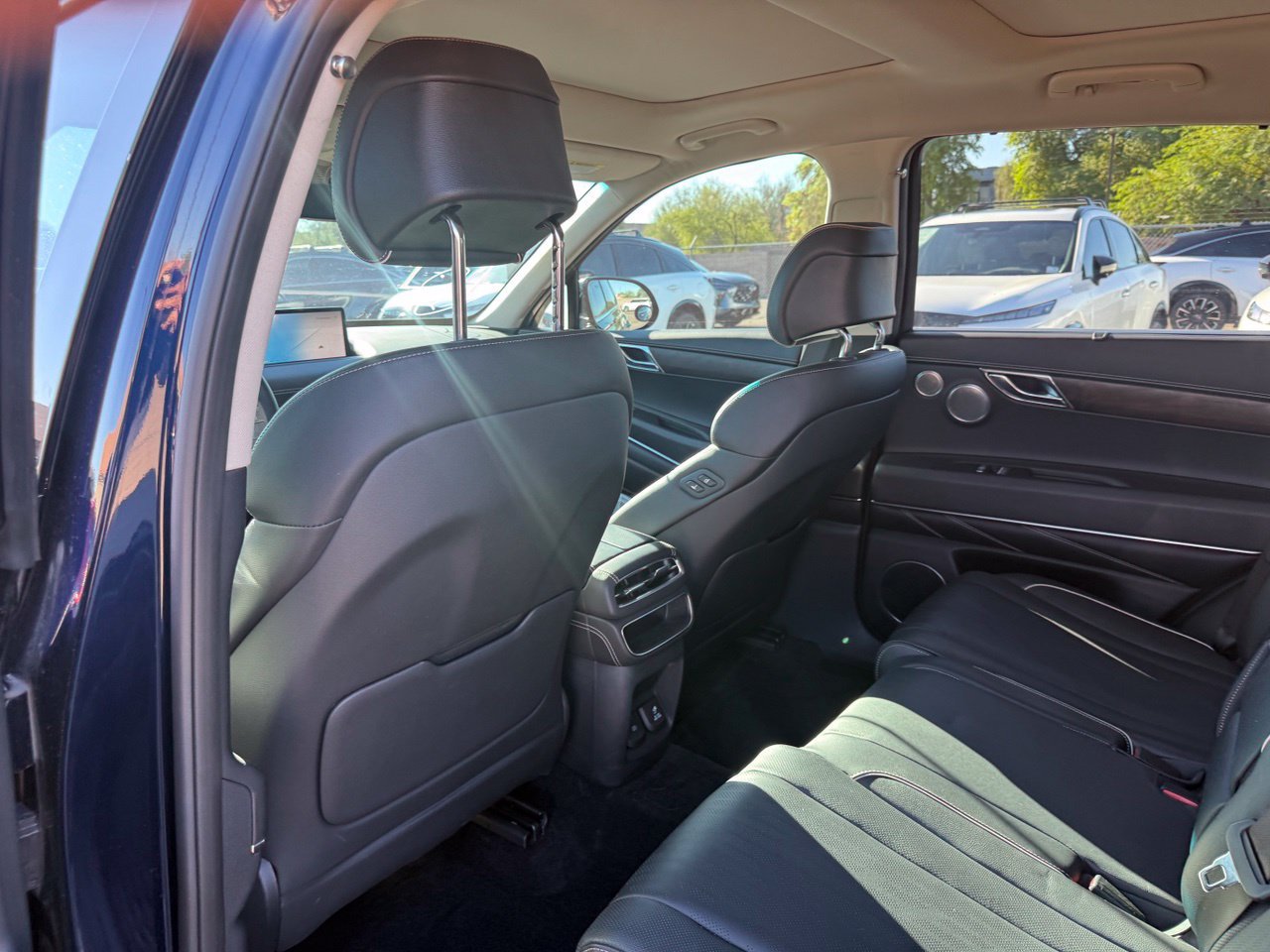 Used 2024 Genesis GV80 2.5T w/ Advanced Package AWD/4WD image 10