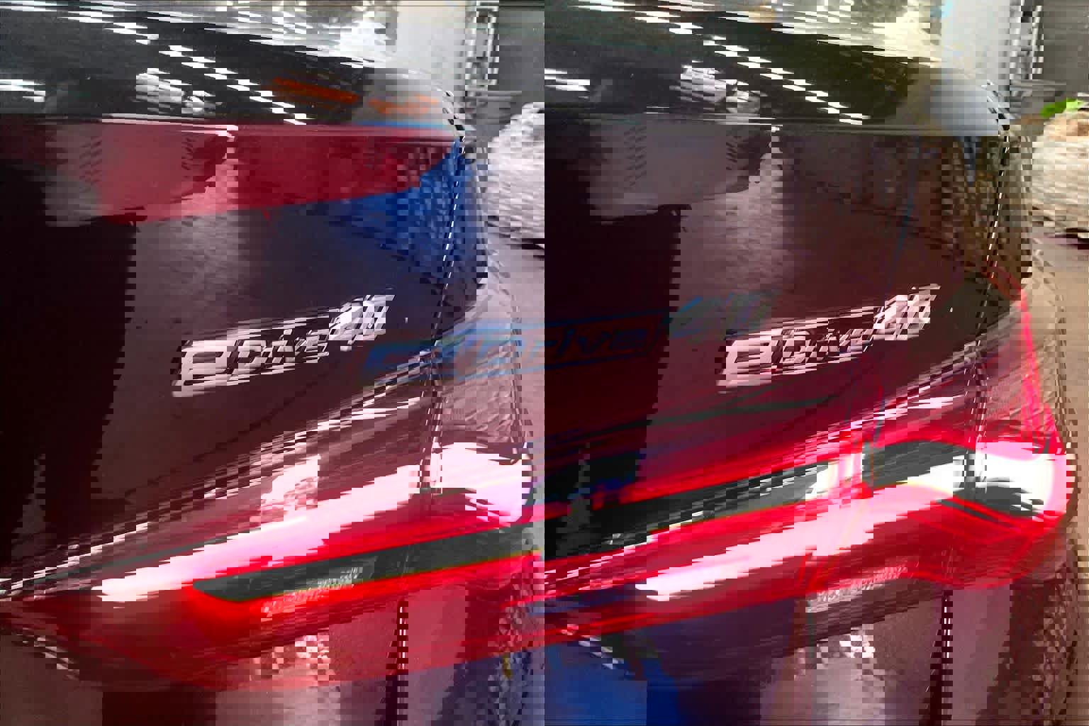 Used 2025 BMW i4 eDrive40 w/ M Sport Package image 11