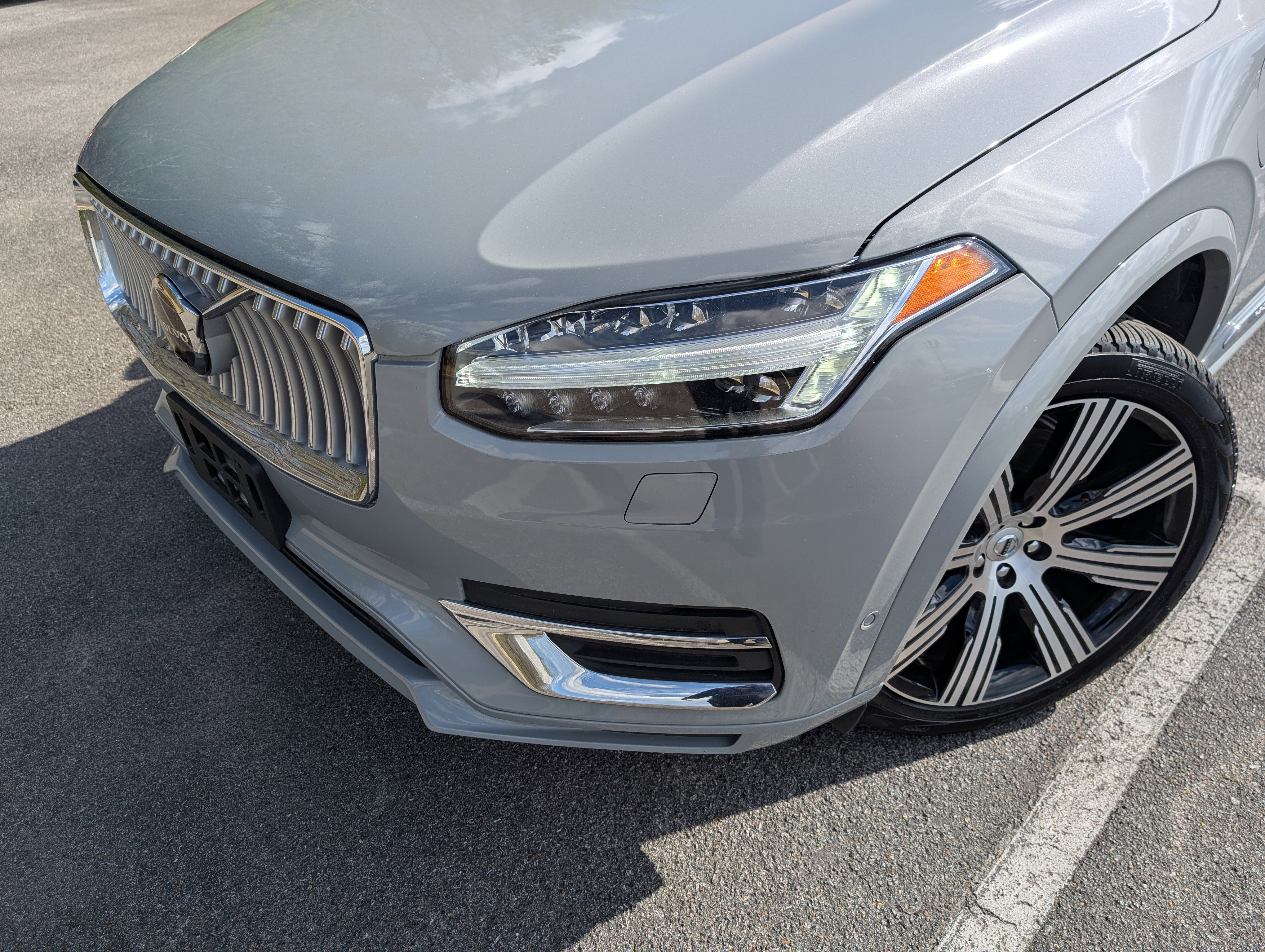 Used 2024 Volvo XC90 T8 Plus w/ Protection Package Premier AWD/4WD image 13