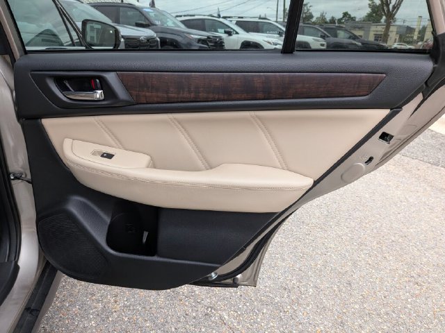 Used 2019 Subaru Outback 2.5i Limited AWD/4WD image 37