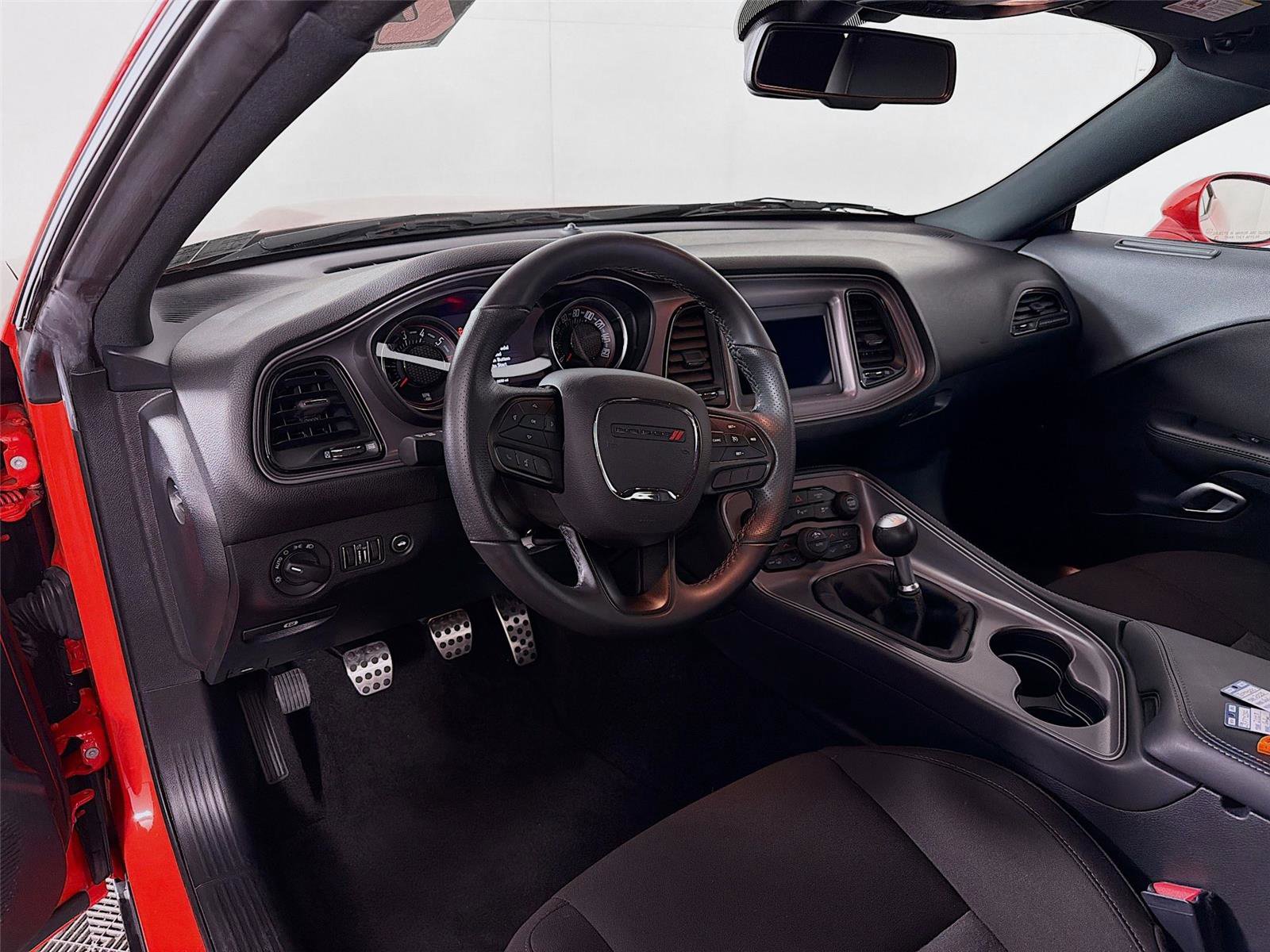 Used 2023 Dodge Challenger R/T image 9