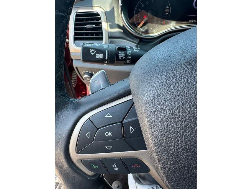 Used 2016 Jeep Grand Cherokee Laredo AWD/4WD image 24