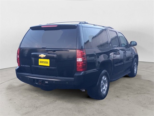 Used 2014 Chevrolet Suburban LT image 4