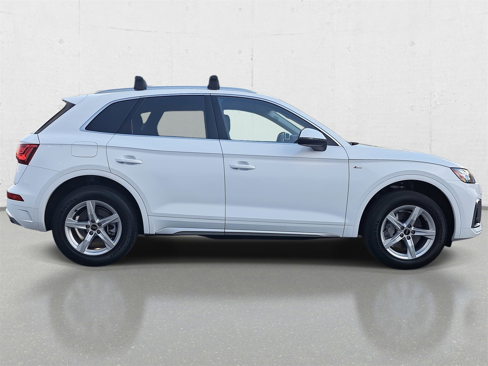 Used 2024 Audi Q5 2.0T Premium Plus w/ Premium Plus Package image 4
