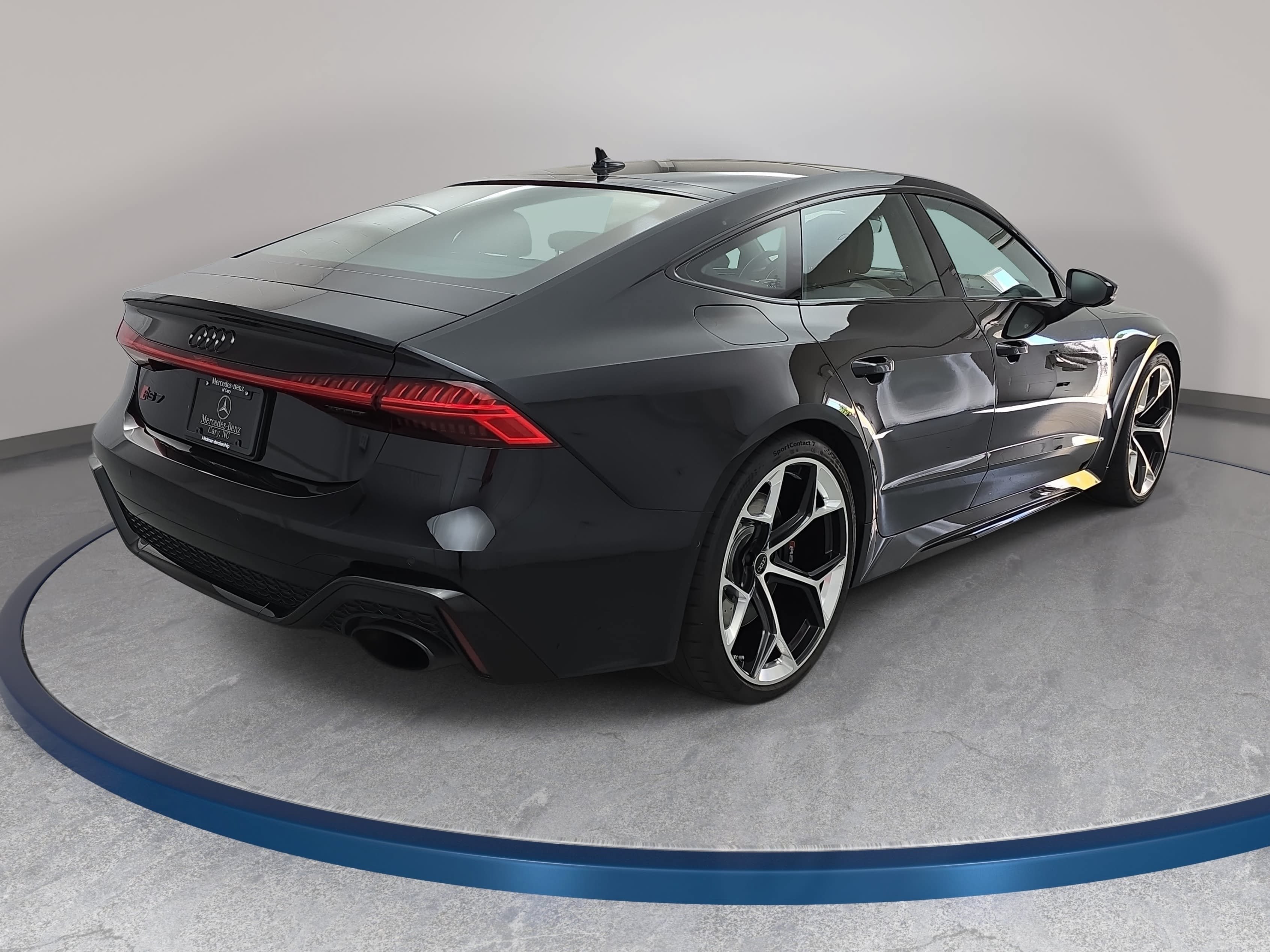 Used 2024 Audi RS 7 Performance AWD/4WD image 5