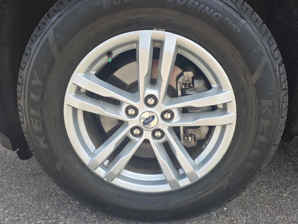 Used 2023 Ford Explorer XLT w/ Equipment Group 202A image 40